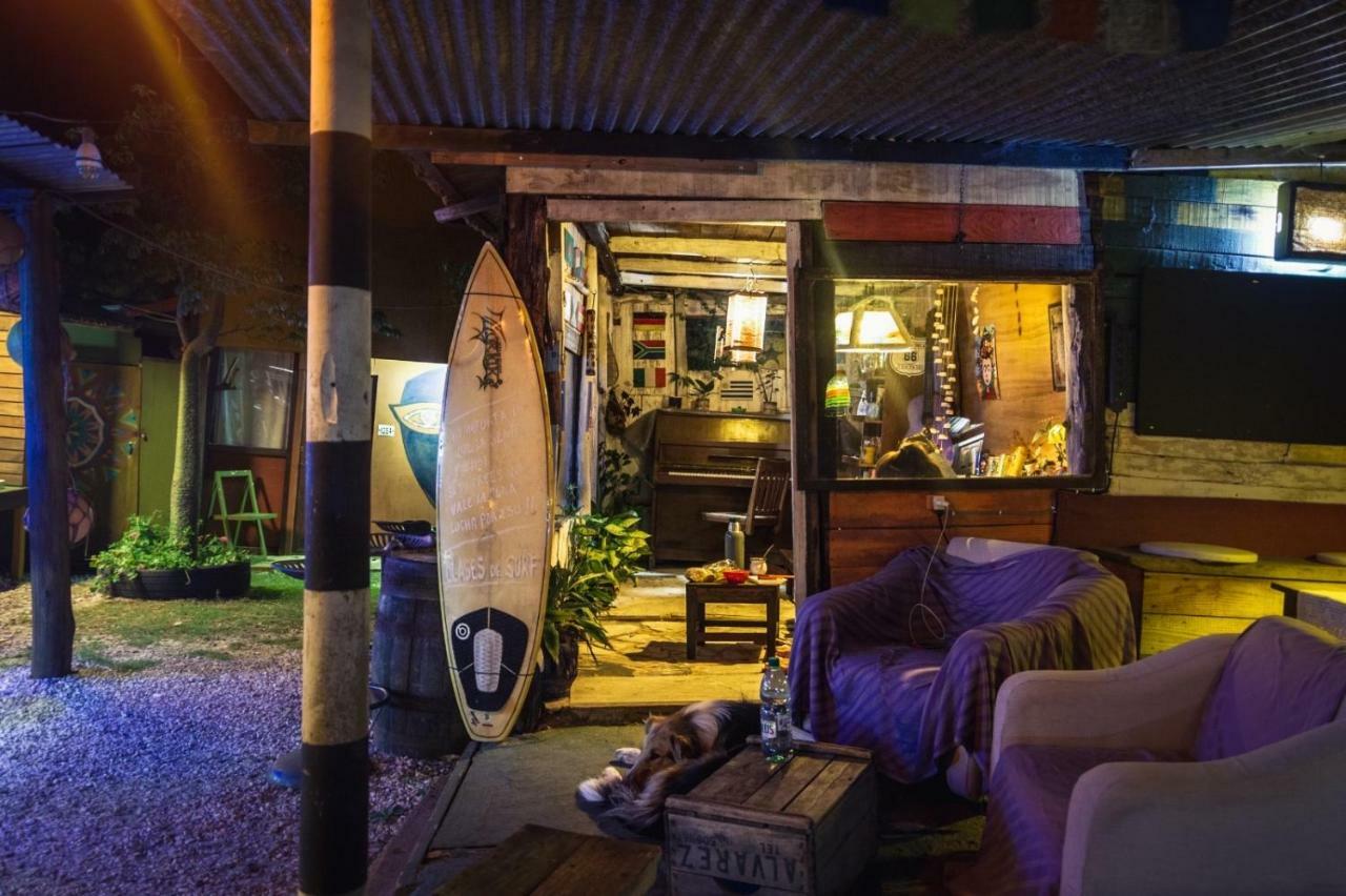 La Brujula Hostel لا بالوما المظهر الخارجي الصورة